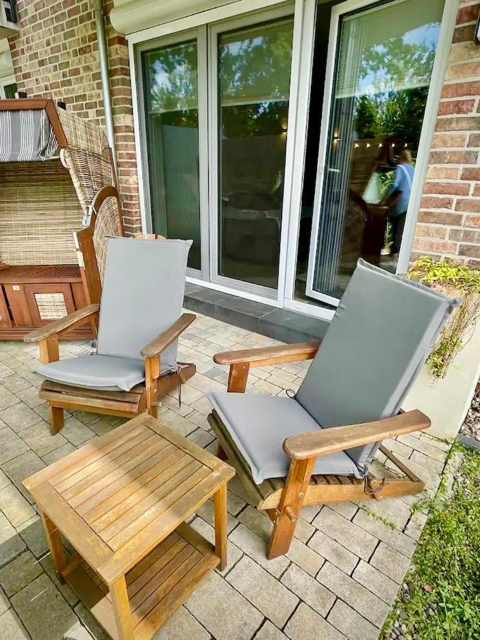 Kleine Auszeit -- Inklusive Parkplatz & Wifi, Geschirrspueler, Waschmaschine & Terrasse Mit Strandkorb -- Perfekt Fuer Urlaub & Business Apartment *